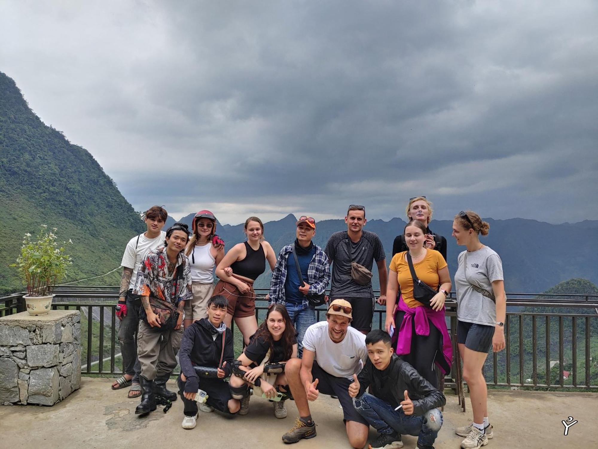 Ha Giang Lotus Hostel Motorbikes Tours Ngoại thất bức ảnh