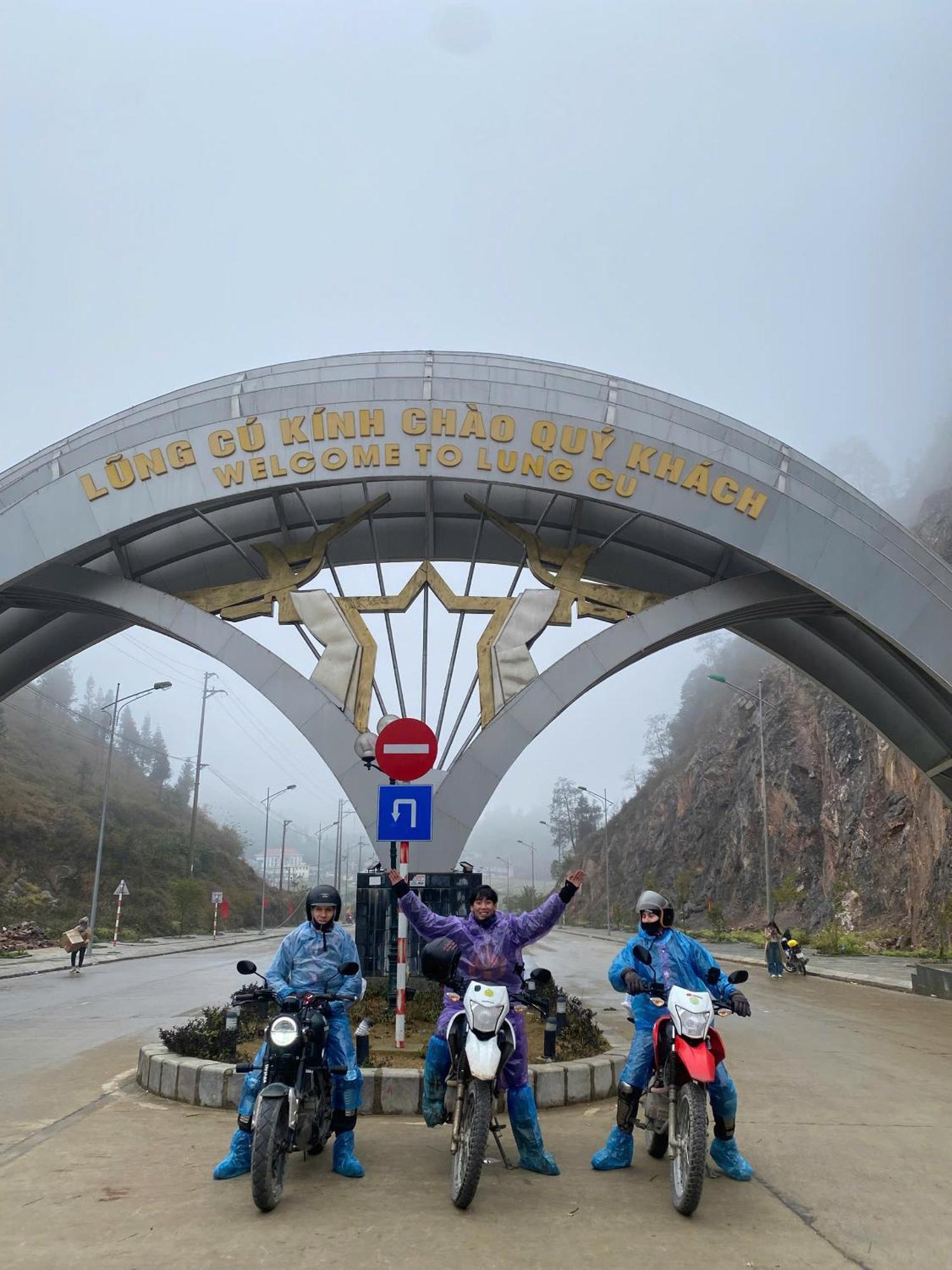 Ha Giang Lotus Hostel Motorbikes Tours Ngoại thất bức ảnh